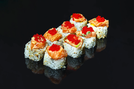 Salmon spicy mayo 8szt 